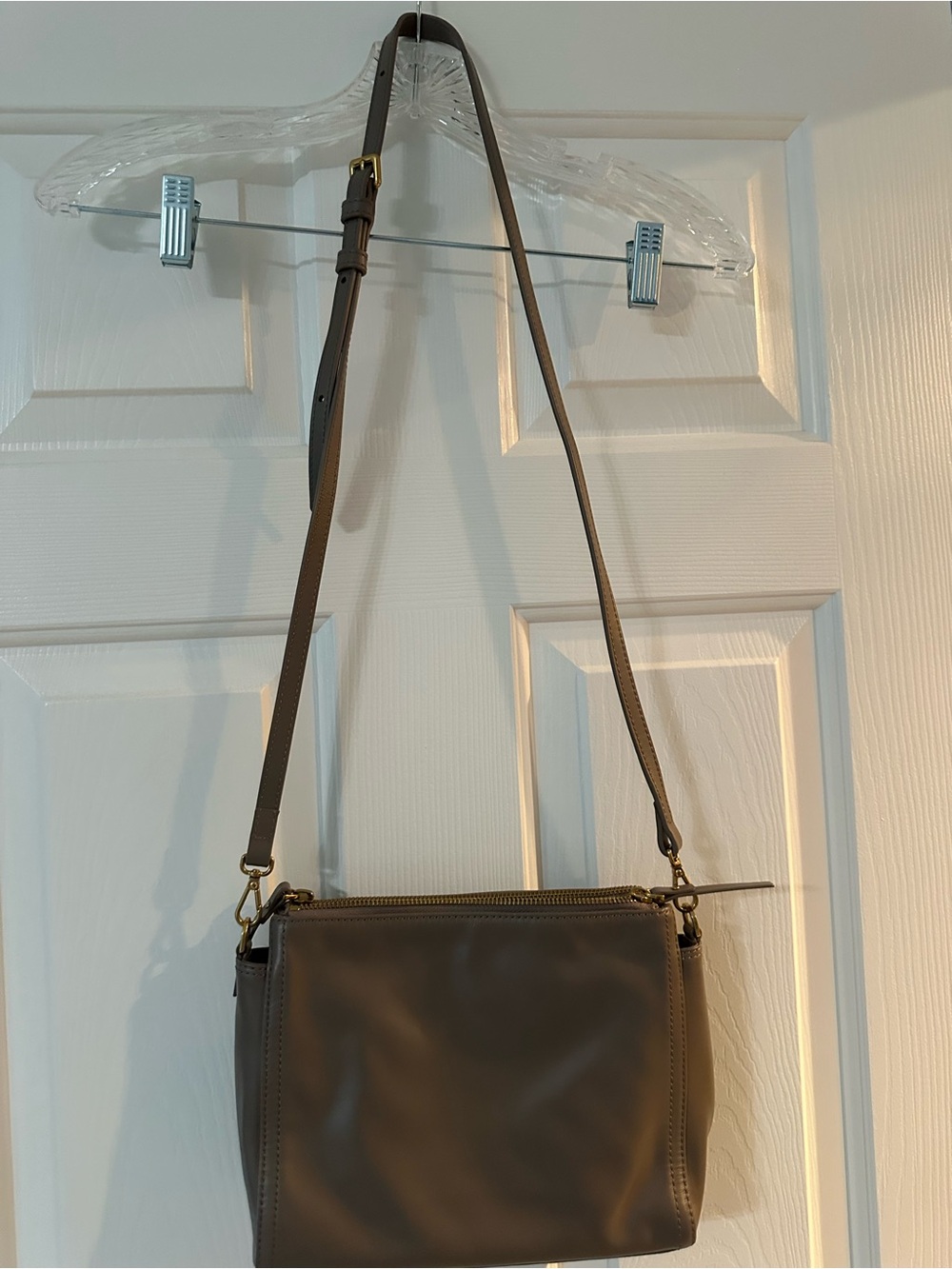 WOMENS QUINCE medium size taupe/gray crossbody